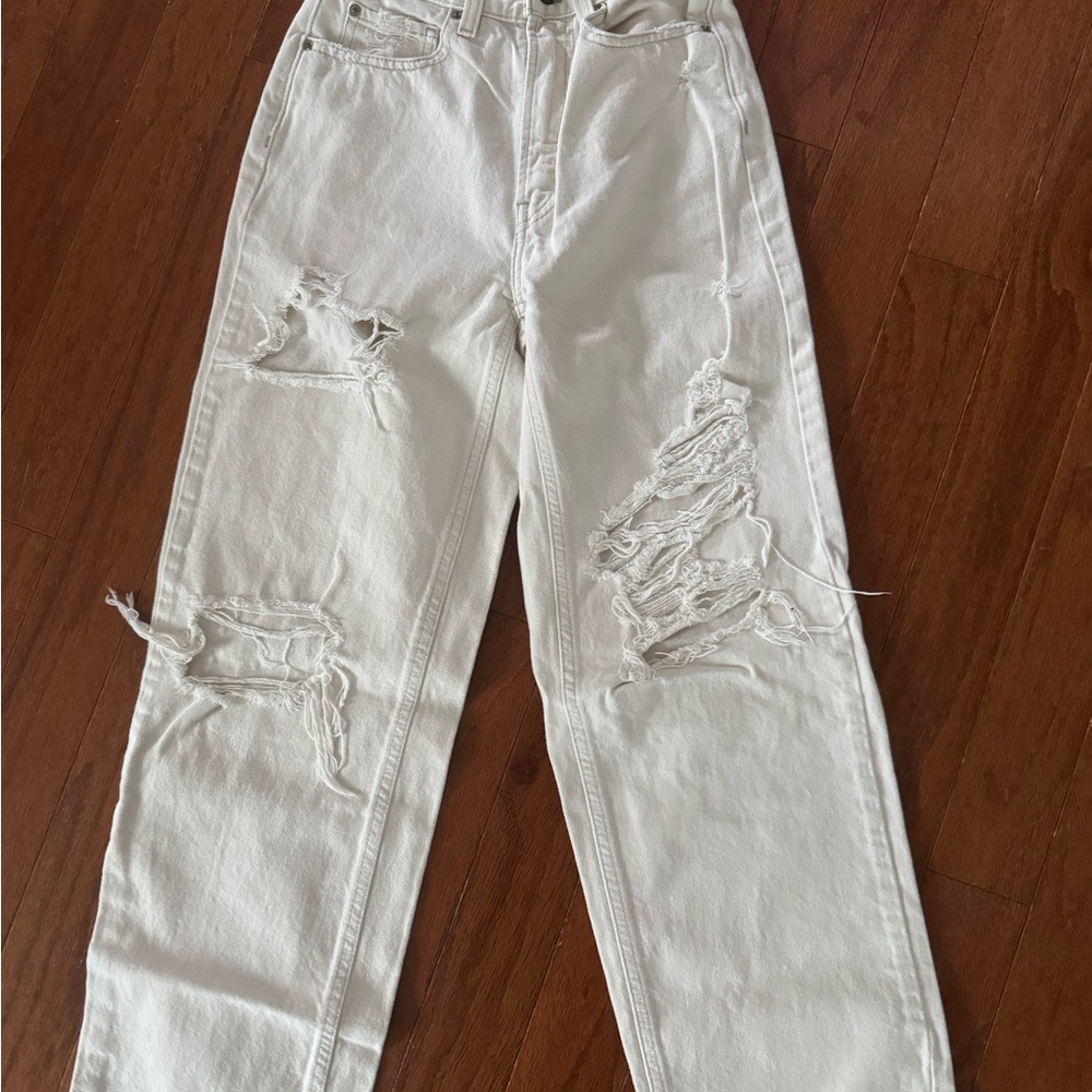 Gently worn BDG White Distressed Wide Leg Jeans Size 24